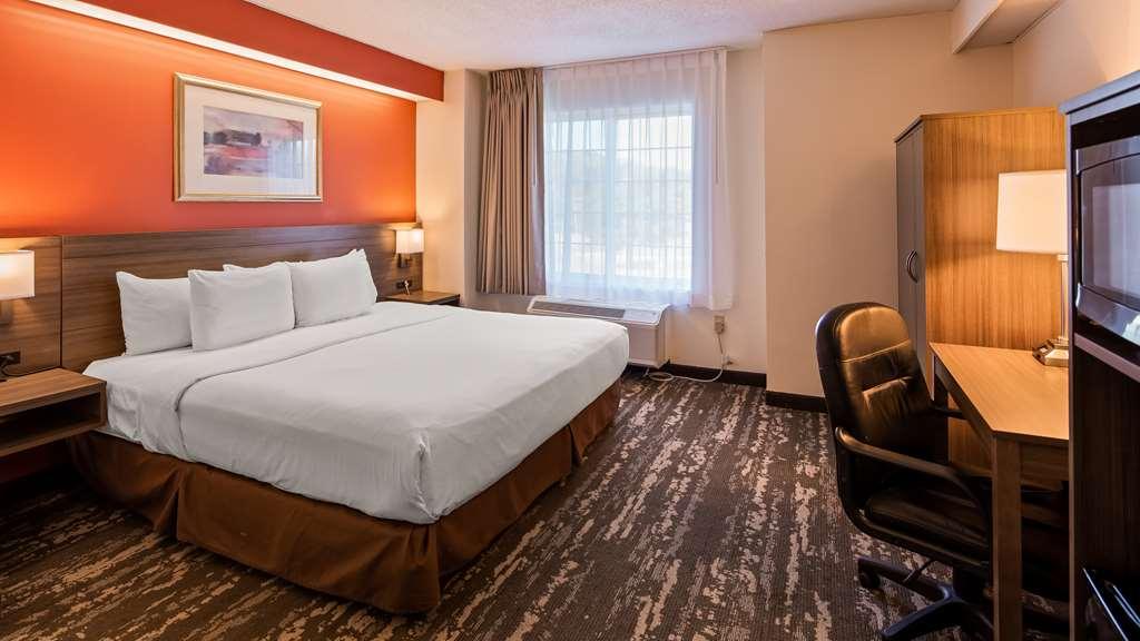 Charlevoix Inn & Suites Surestay Collection By Best Western Oda fotoğraf