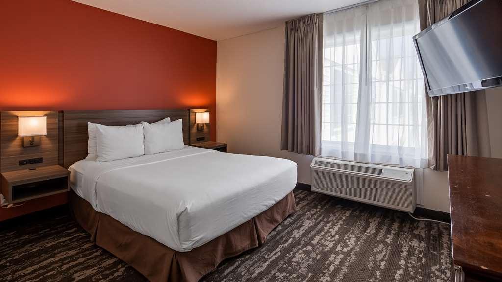 Charlevoix Inn & Suites Surestay Collection By Best Western Oda fotoğraf